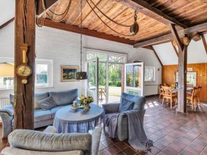 Holiday Home Hennevelt by Interhome