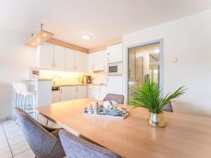 Studio Helvetia with parking by Interhome