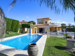 Holiday Home Hawaii by Interhome