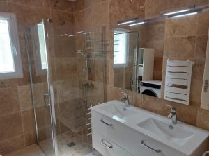 Maisons de vacances Holiday Home Allegra by Interhome : photos des chambres