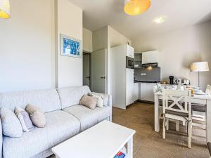 Apartment Château De Kergonano-15 by Interhome