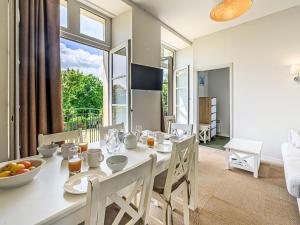 Apartment Château De Kergonano-15 by Interhome