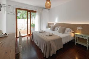 Two-Bedroom Family Suite room in Agroturismo Son Juaneda