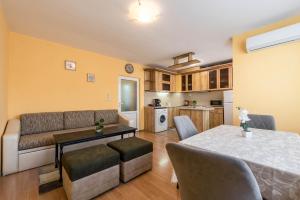 Edelweiss Apartment with free Garage