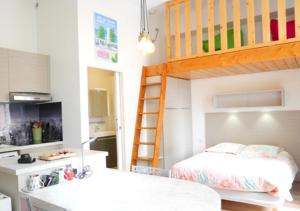 Appartements Lumineux studio meuble au centre-ville : photos des chambres