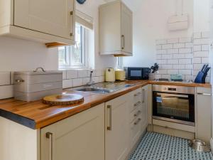 1 Bed in Saundersfoot 52744