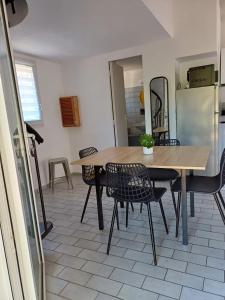 Maisons de vacances Mini villa residence RIVIERA avec piscine proche Porto Vecchio : photos des chambres