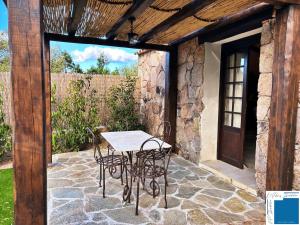 Villas CASA FELICE - 1 Chambre - Climatisation - Jacuzzi Prrivee : photos des chambres