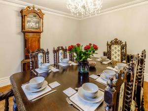 4 Bed in Cromford 82198