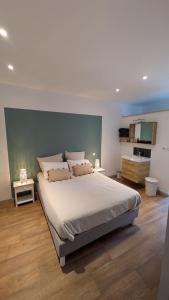 Gîte du Lac des Miroirs avec piscine privée