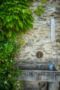 Maisons de vacances Le Refuge Provencal Nijonyas : Maison 3 Chambres