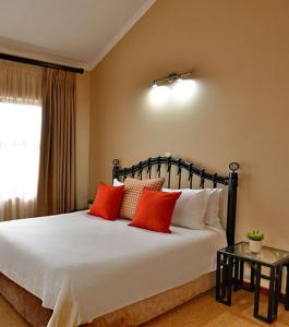 Monateng Safari Lodge