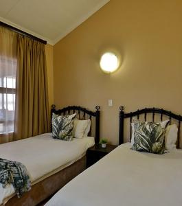 Monateng Safari Lodge