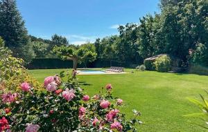 Maisons de vacances Lovely Home In St Cannat : photos des chambres