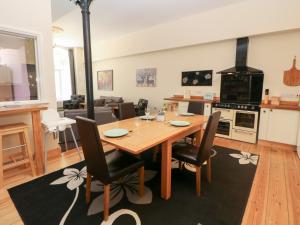 Wye Apartment, Litton Mill