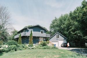 Sandbanks Cottage on Sheba's Island - 5 min drive, pet friendly