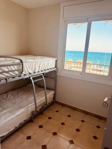 Apartamento en 1ª línea con vistas al mar cerca de Barcelona