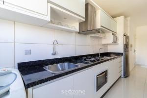 Apto c Churrasq. 2Qtos a 900m da Praia ROB203