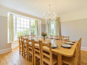 9 Bed in Keswick SZ238