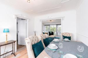Chic 3 BR Home with Balcony & Free Parking