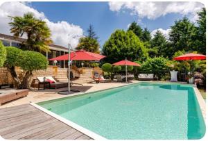 Appartements Gite non attenant a la propriete 1 a 4 personnes, spa, sauna, piscine chauffee a partager, parking gratuit : photos des chambres