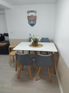 Appartements Disney grand F2 dans maison terrasse privee : photos des chambres