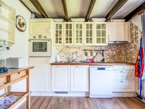 Holiday Home Duinenhuis 123 by Interhome
