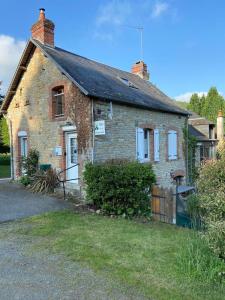 Maisons de vacances Gite de la Consoude - Clecy : Maison 3 Chambres