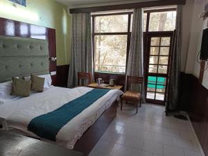 Hoyel Ashiana Regency