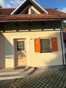 APARTMA BUQEZ-HOUSE 79 with Termal Riviera Čatež tickets 