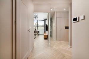 Easy Rent Apartments - Reduta Verde, Free Parking, 2 bedroom, 24h Check-in