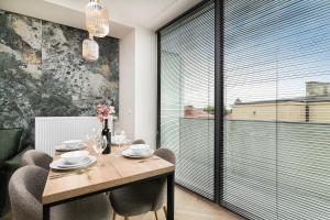 Easy Rent Apartments - Reduta Verde, Free Parking, 2 bedroom, 24h Check-in