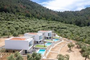 Thea Luxury Living