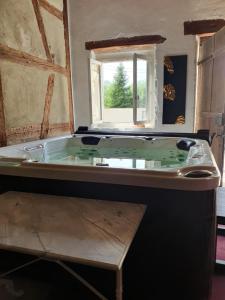 B&B / Chambres d'hotes Domaine d-Alemanie : photos des chambres