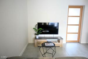 Superbe T2 climatisé avec patio et jardin