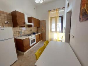 Fronte porto apartment img3