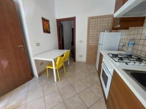 Fronte porto apartment img14