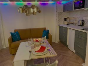 Appartements Studio de Reve a Versailles Plein Centre , 500m Chateau, 350m Gare Rive Gauche : photos des chambres