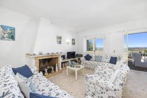 Villa Quinta Marta Luisa by Villa Plus