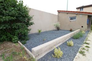 Appartements Verdun Centre - Full climatisation - 3 chambres - 7 couchages - 10 personnes - Parking Proche - Terrain 800m2 - Balneotherapie - Air de jeux exterieurs - TOP CONFORT - Gere par PrestaZen-Services : photos des chambres