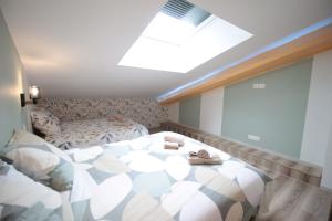 Appartements Verdun Centre - Full climatisation - 3 chambres - 7 couchages - 10 personnes - Parking Proche - Terrain 800m2 - Balneotherapie - Air de jeux exterieurs - TOP CONFORT - Gere par PrestaZen-Services : photos des chambres