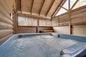 Ponderosa by Venture Smoky Mountains