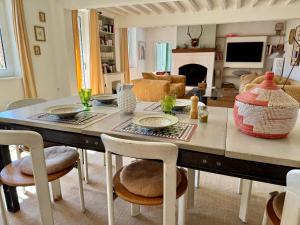 Maisons de vacances Magnifique longere proche Dreux et a 1h de Paris : photos des chambres