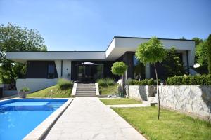 Rent Your Family Retreat in Novi Sad