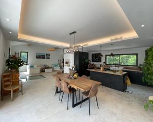 Villas La villa dans les arbres - Triangle d-or du Luberon : photos des chambres