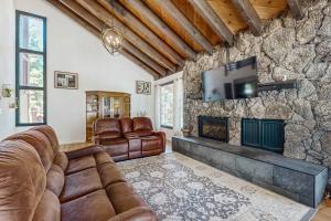 The Bunk and Birch Retreat