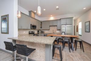 Welcome to Coastal Serenity – your perfect vacation retreat by the sea