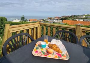 Campings Mobil-home Vue mer Piscine - Camping La Falaise Equihen-Plage - La Coquille d-Opale : photos des chambres