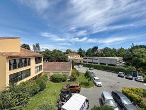 Studio Escale Argentière 4 pers Terrasse Clim Wifi Parking Capitalchic service Fréjus