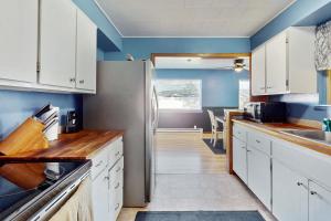 The Hoodsport Hideaway